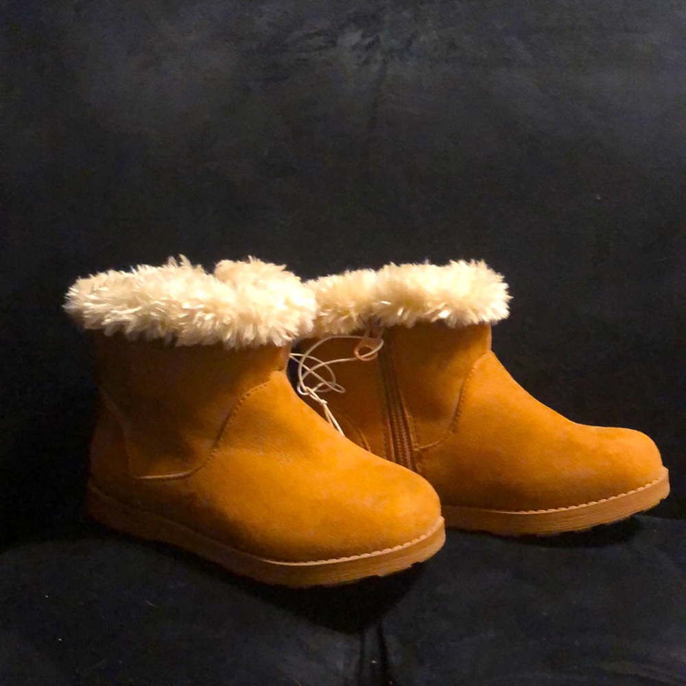 Brown never worn comfy girl shoes